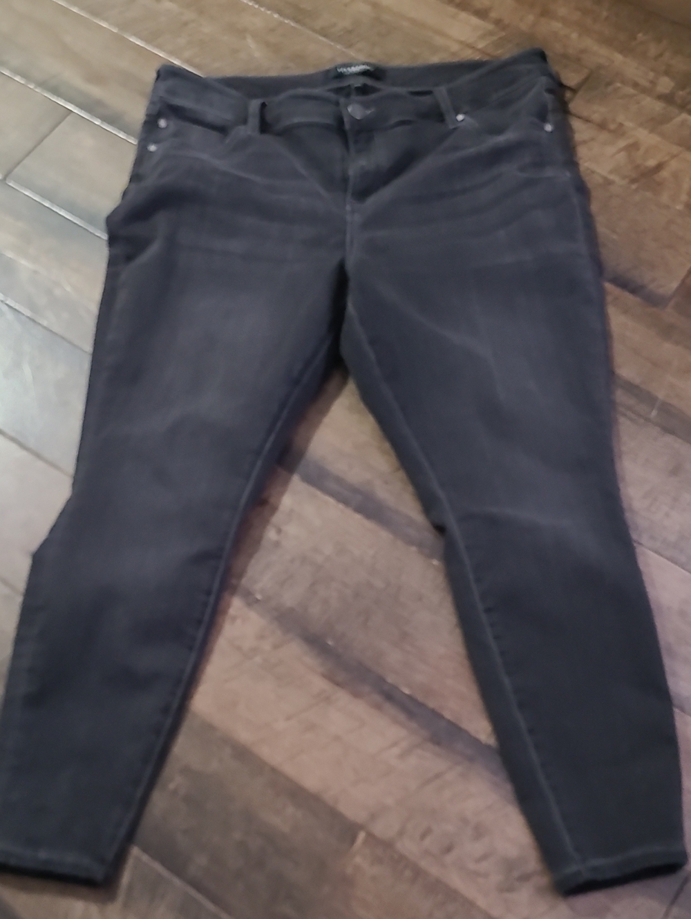 Women’s Slim Fit Jeans